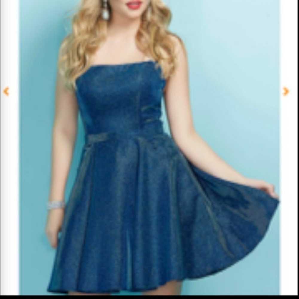 Tiffany homecoming dress, size 0 - image 4