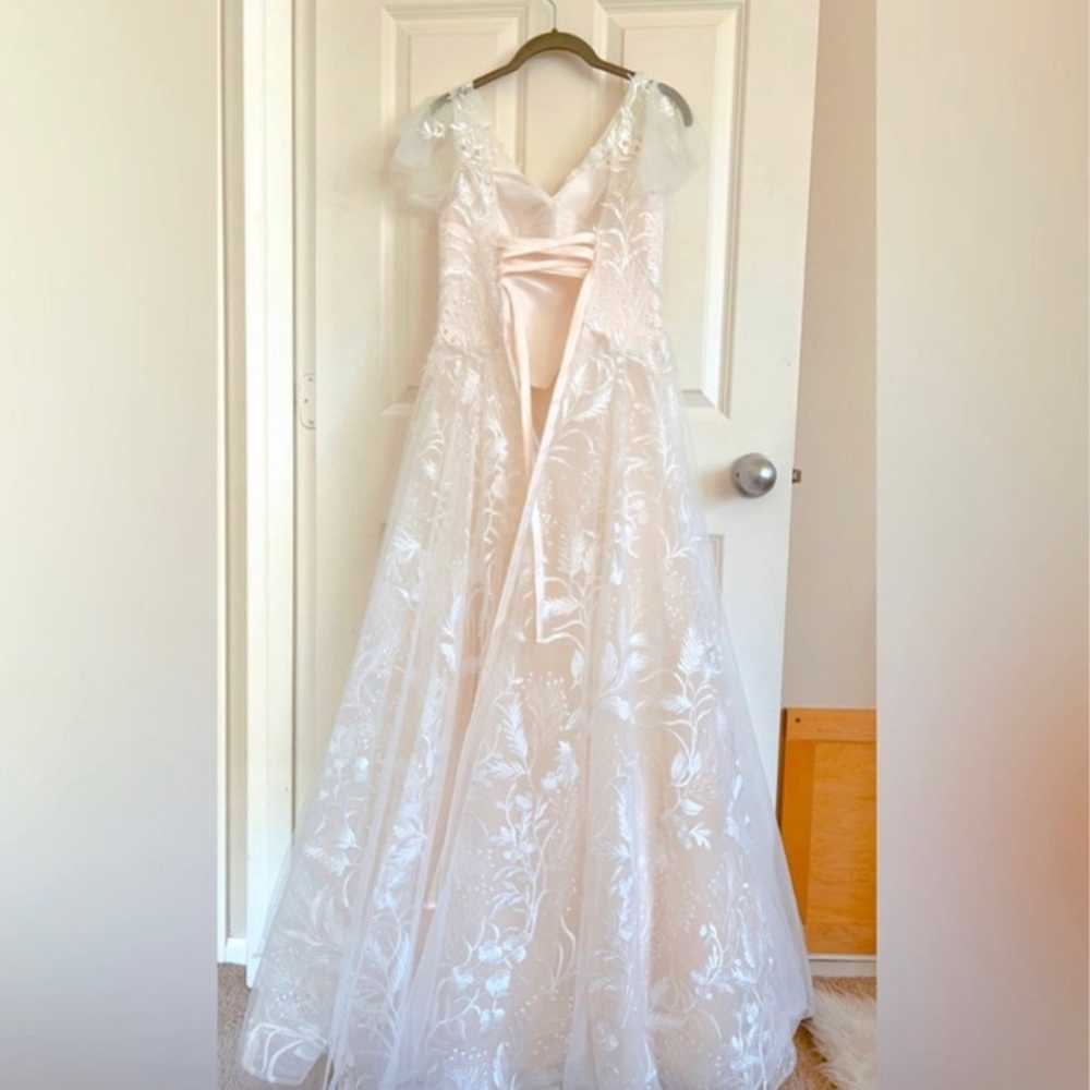 Wedding dress, corset back, lace - image 3