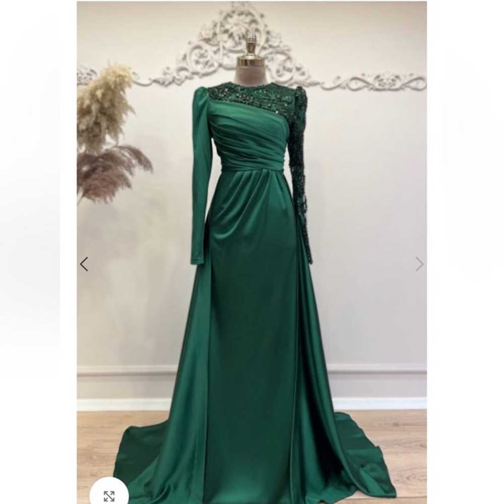 green long sleeve dress - image 1