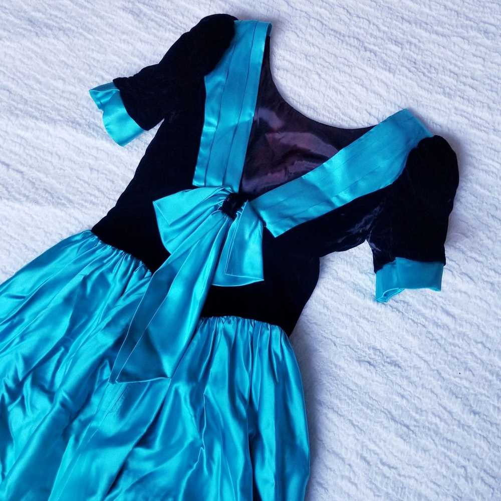 Vintage Velour and Satin 1980s Prom Ball - image 2