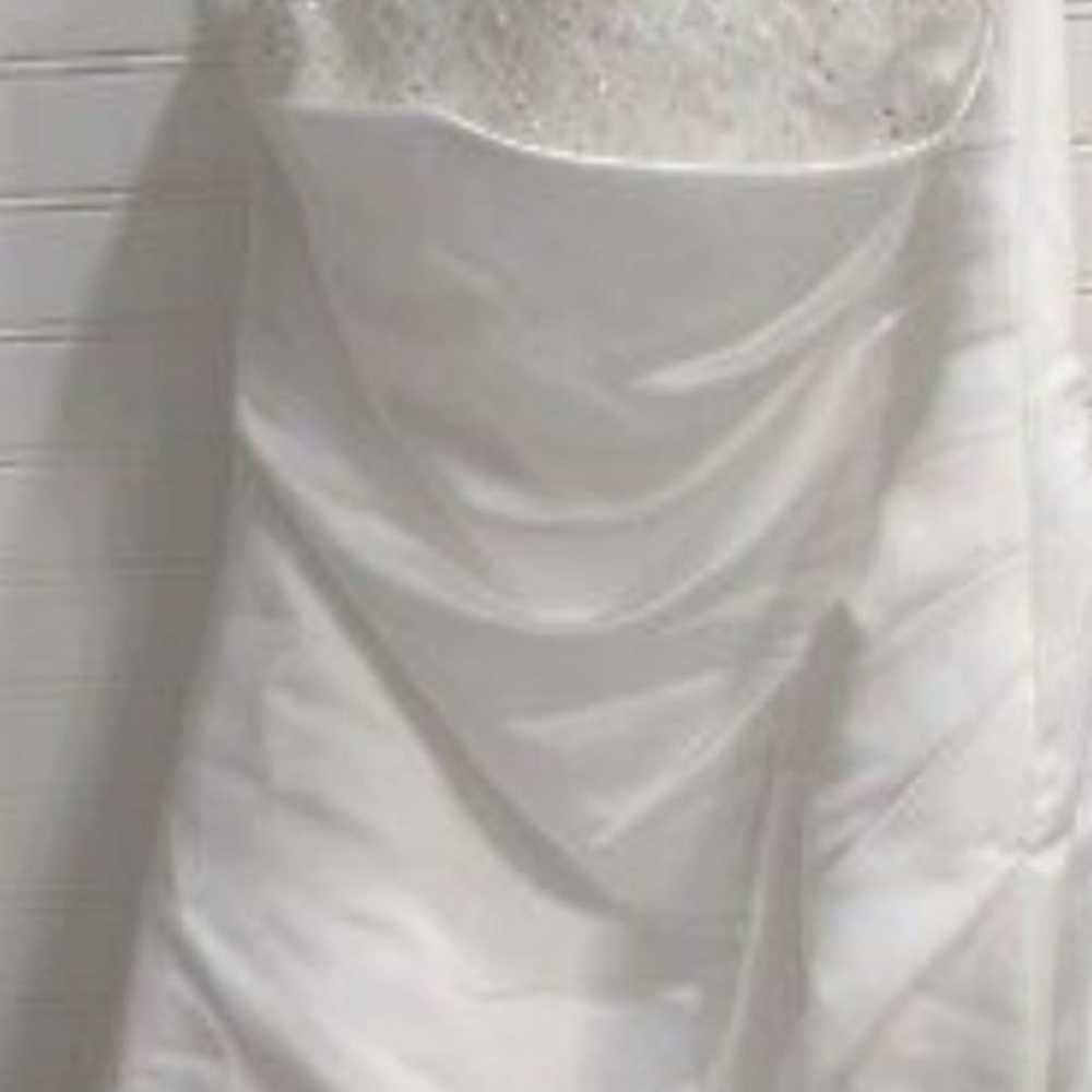 David's Bridal Wedding dress - image 4