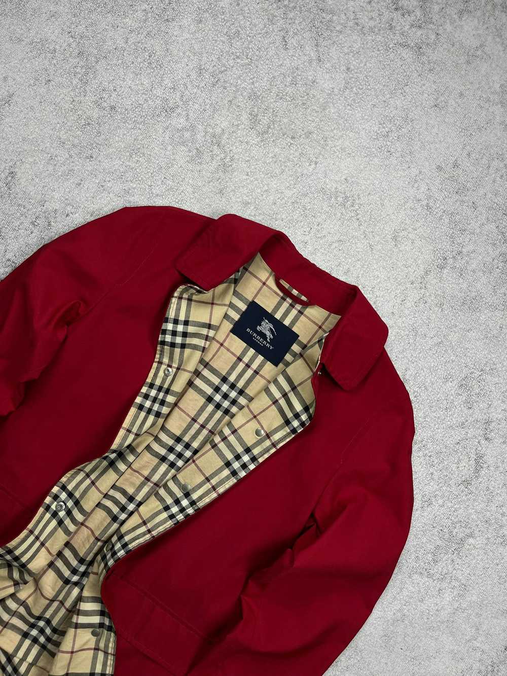 Burberry Vintage Burberry Red Trench Coat Nova Ch… - image 3