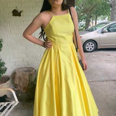 Maxi Dress, Yellow and Gorgeous!!