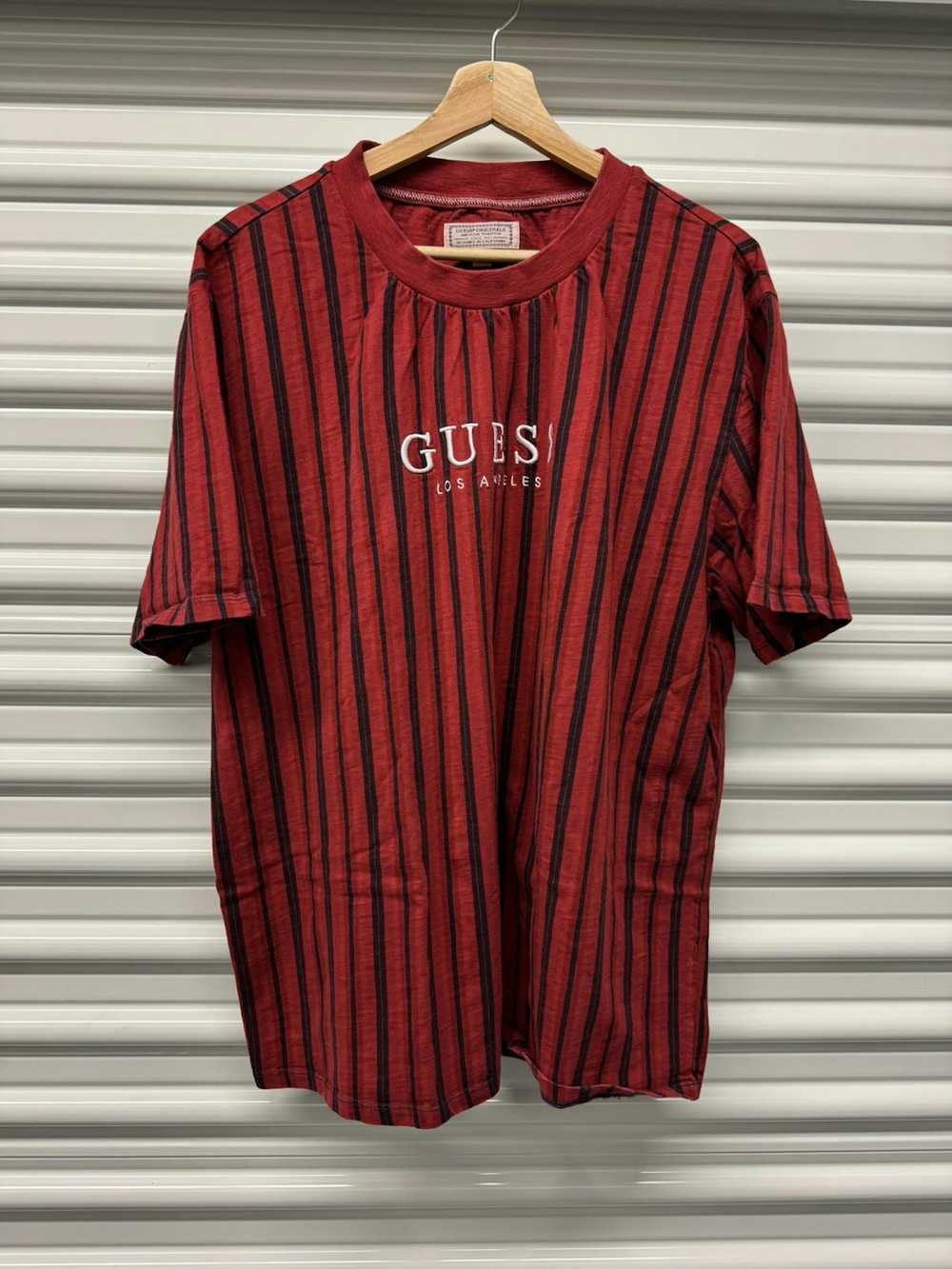 Guess × Vintage Guess Los Angeles stripped logo T-shi… - Gem