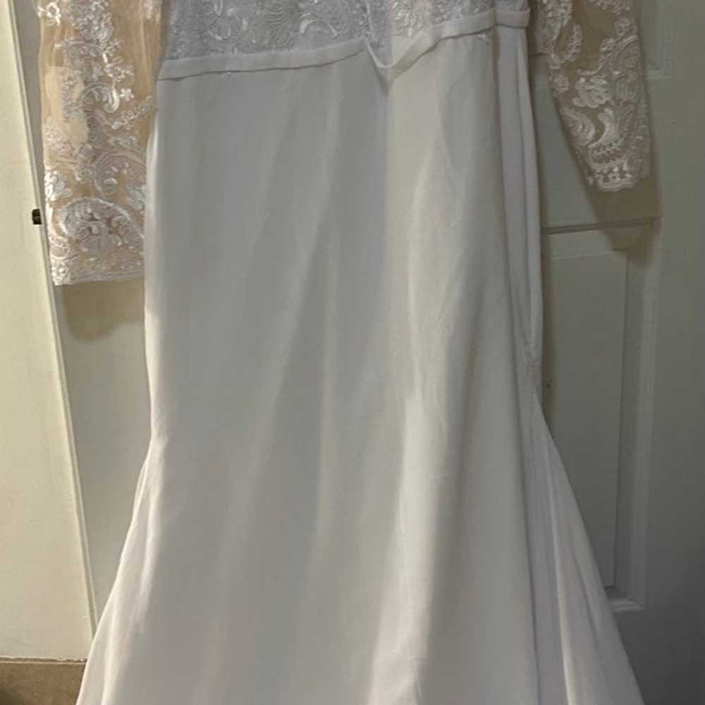 wedding dress size 22/24 - image 2