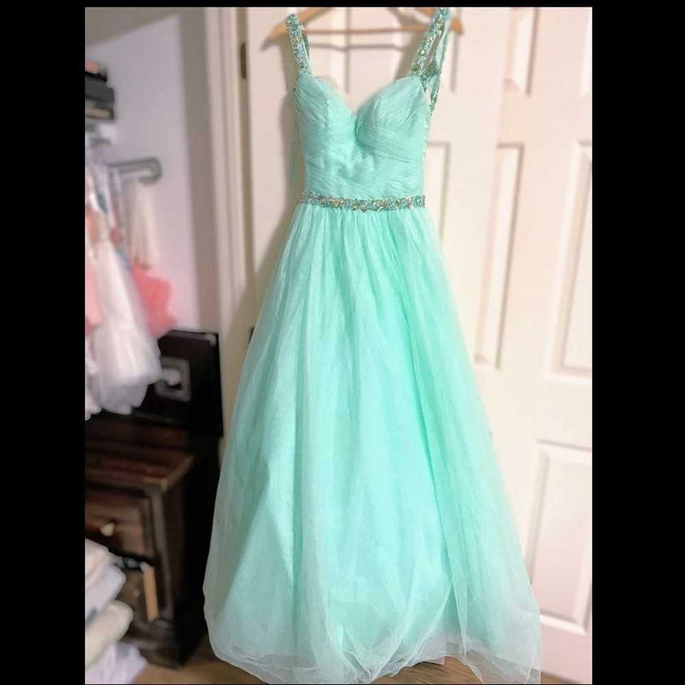 Gorgeous mint tulle formal gown - size 0 - image 1