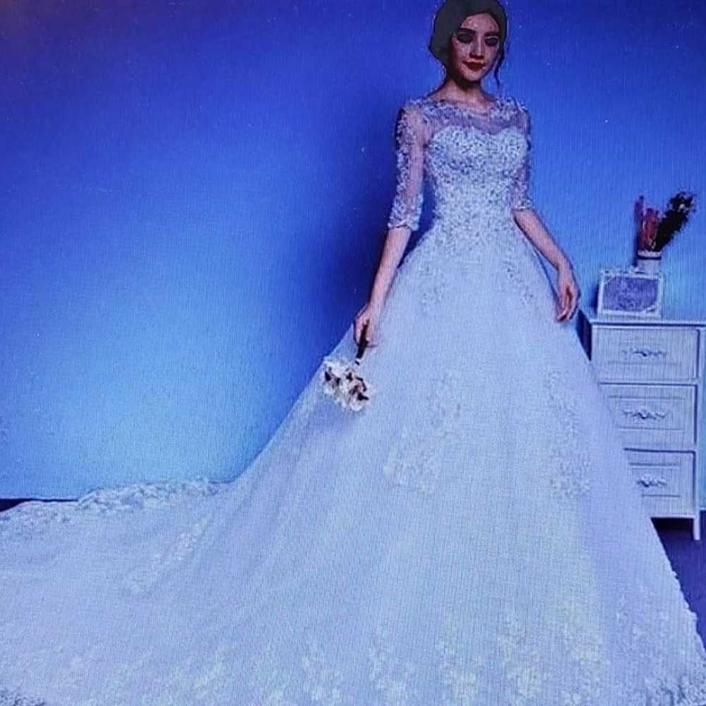 Size 8, Round Collar Lace Wedding Dress - image 2