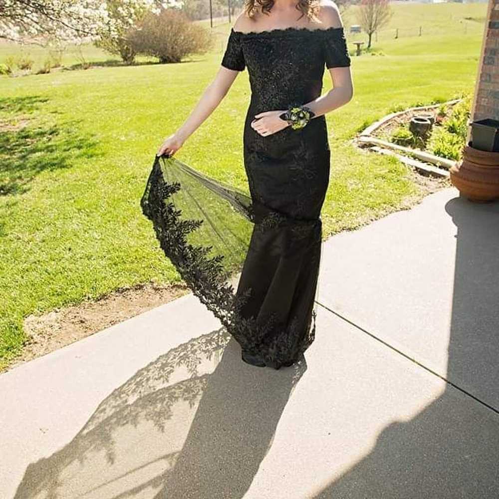 Long black evening gown - image 4