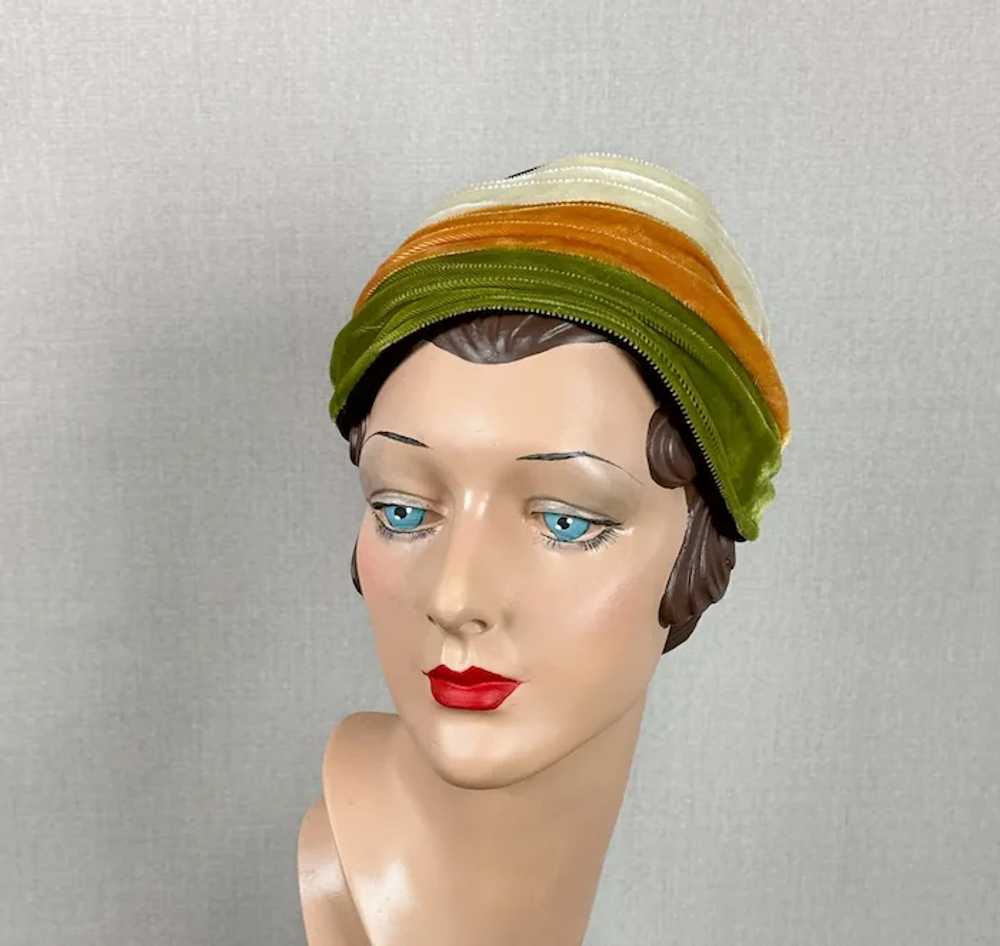 Vintage 1960s Velour Brimless Toque Style Hat - image 3