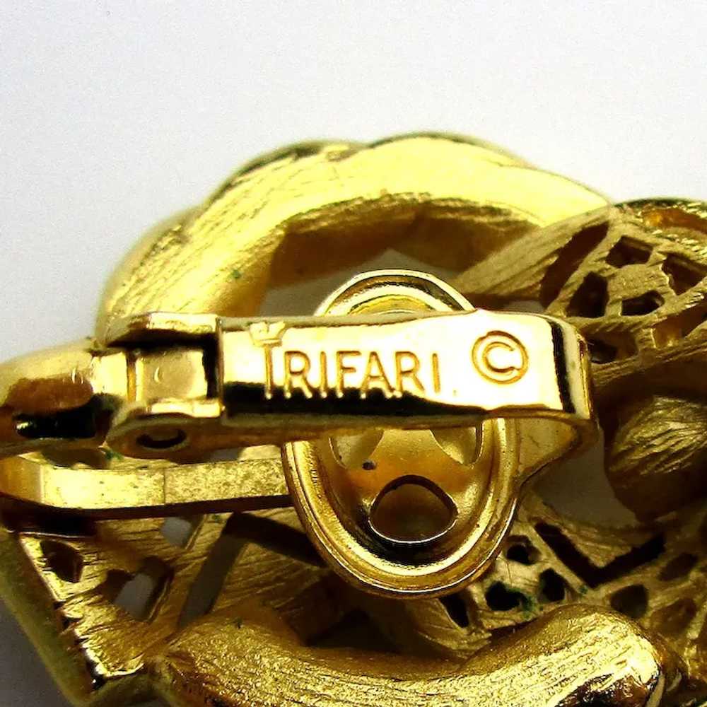 Vintage Crown TRIFARI Goldtone Pin - Clip Earring… - image 6