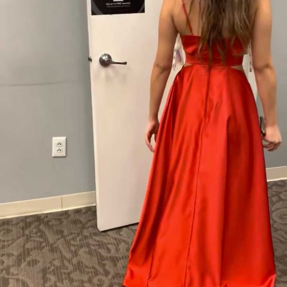 red prom dress - image 4