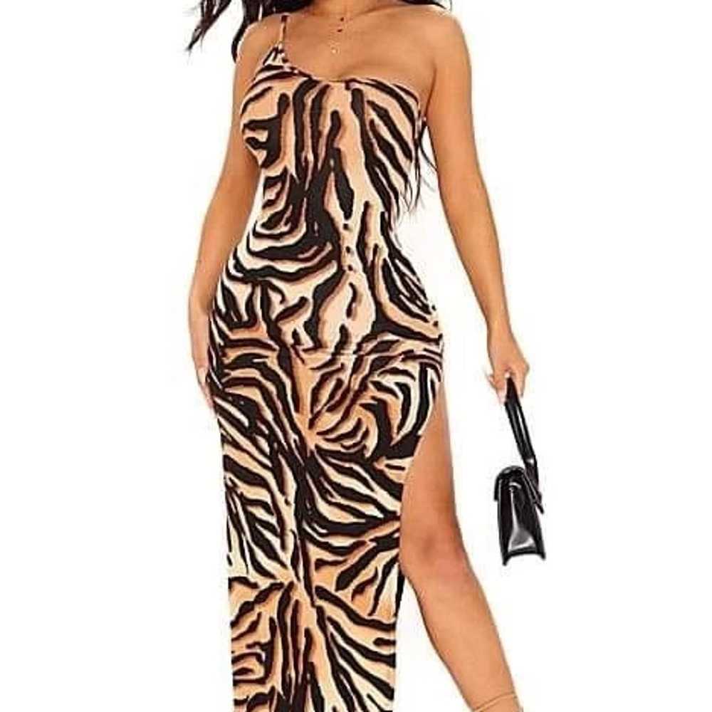 New tiger print dress with one shoulder - image 2