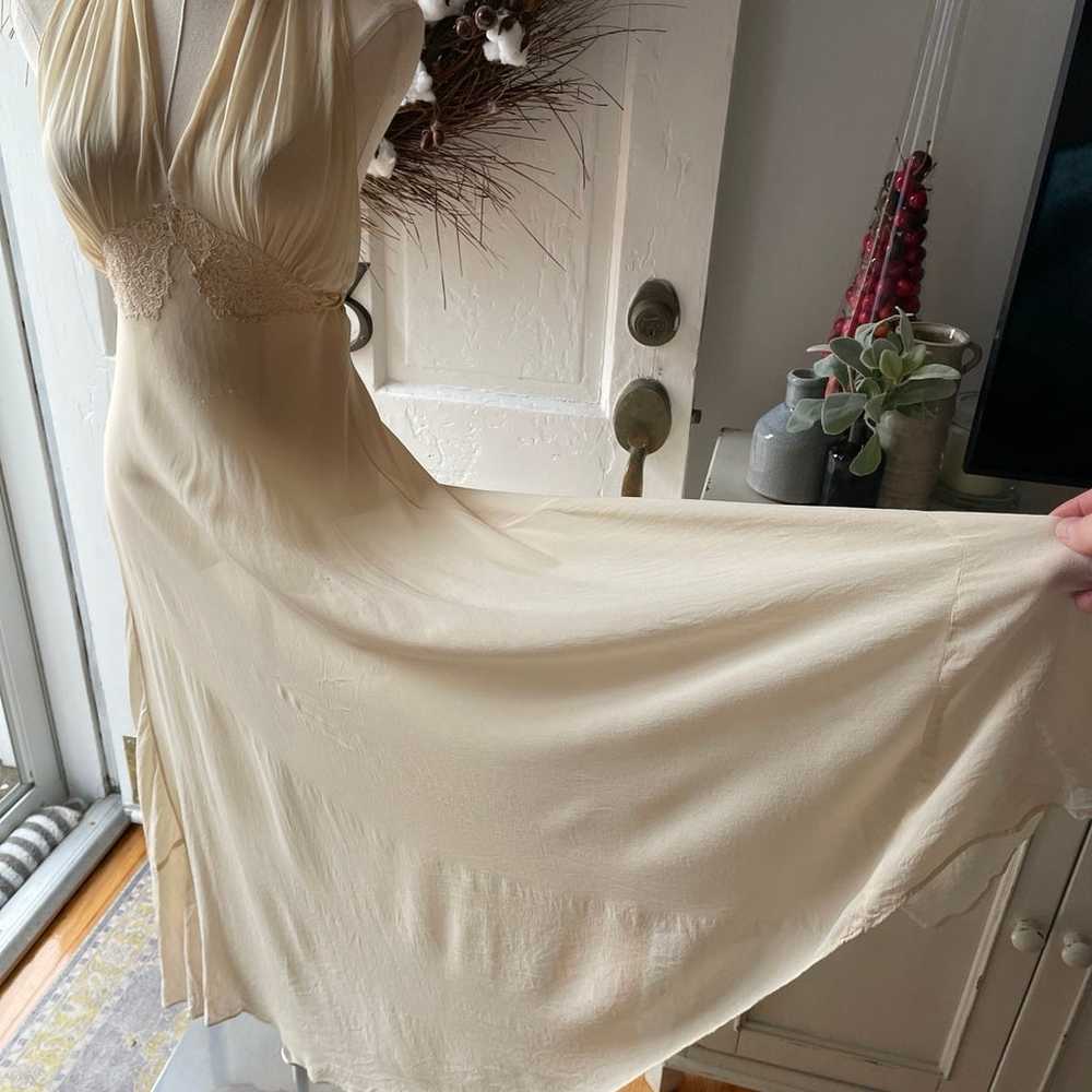 Vintage 1930’s Silk Night Gown! - image 4
