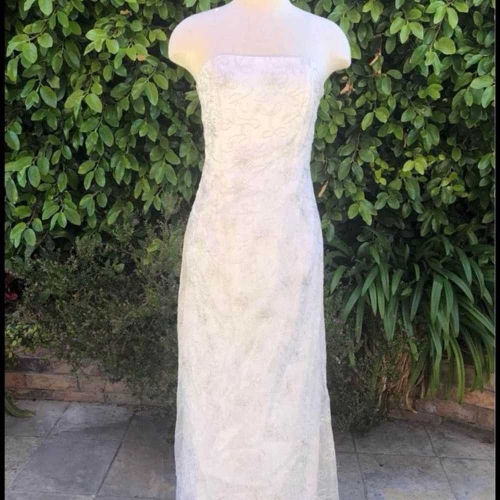 Woman’s strapless wedding dress size 6/8 - image 2
