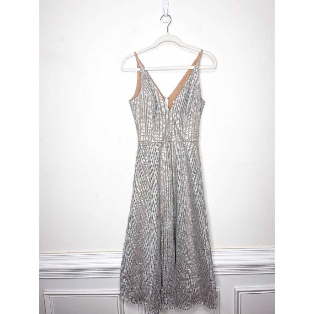 Dress The Population Silver V-Neck Midi Dress Siz… - image 4