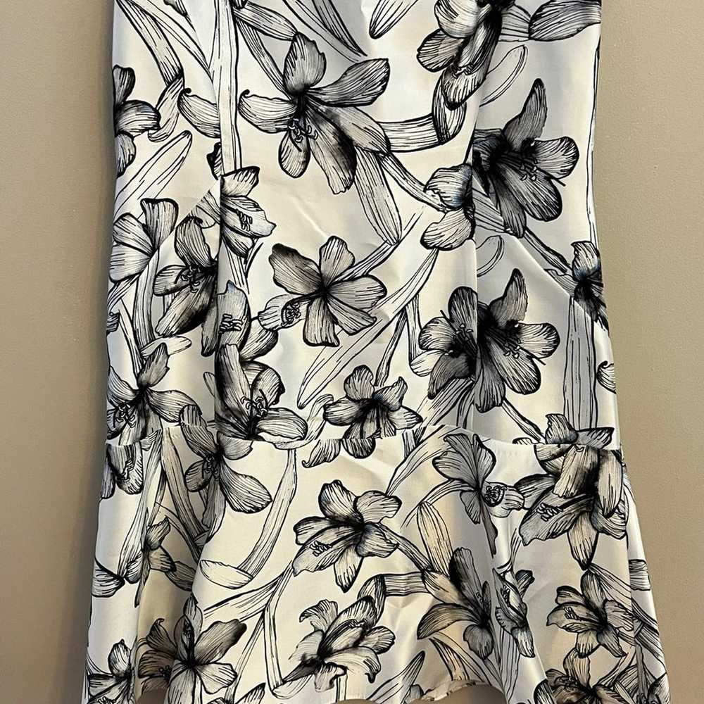 Reiss Cream Onxy Floral Printed Fit and Flare Dre… - image 5