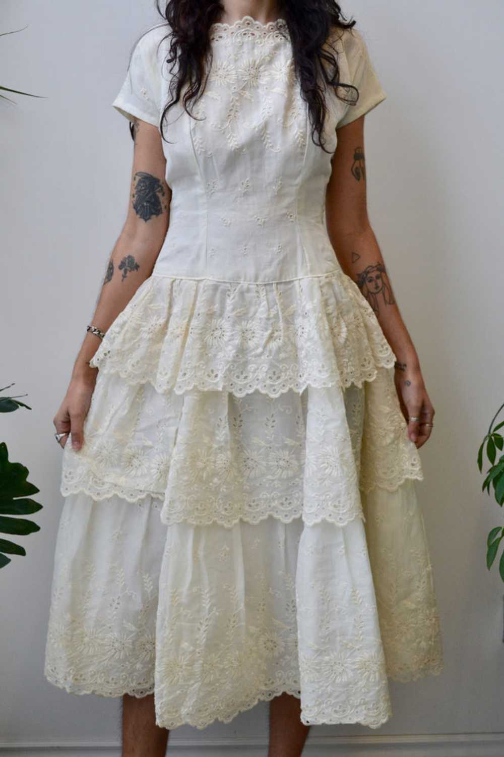Fifties Tea Length Wedding Dress - image 2