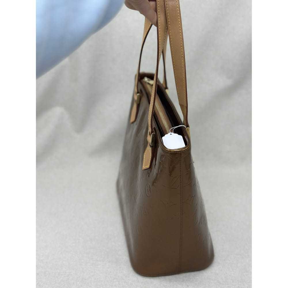 Louis Vuitton Houston patent leather handbag - image 10