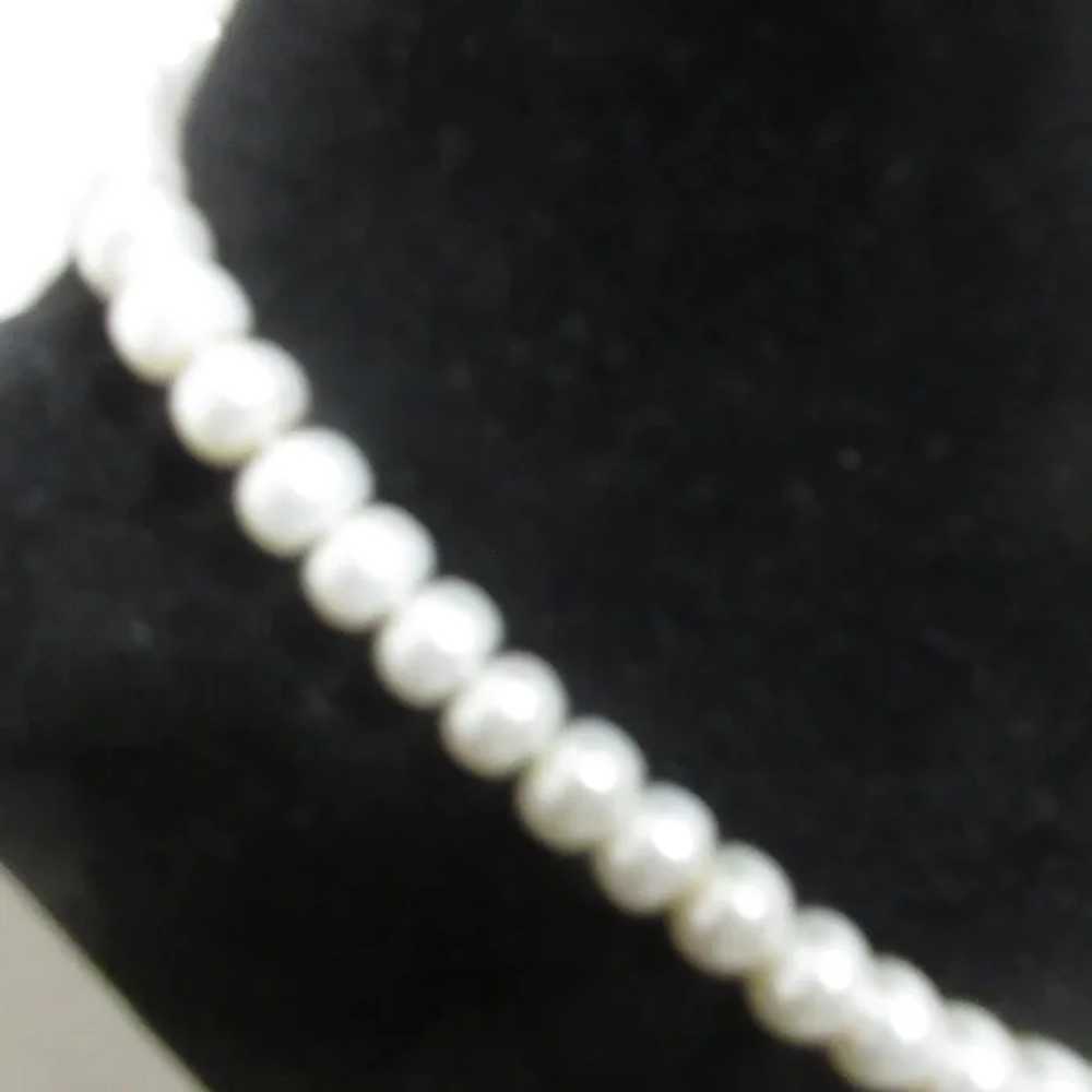 Chinese Pearl Necklace in Presentation Box - image 11