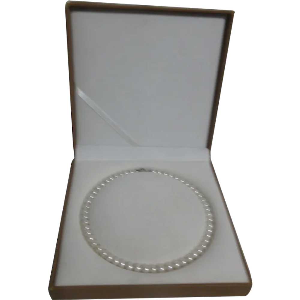 Chinese Pearl Necklace in Presentation Box - image 1