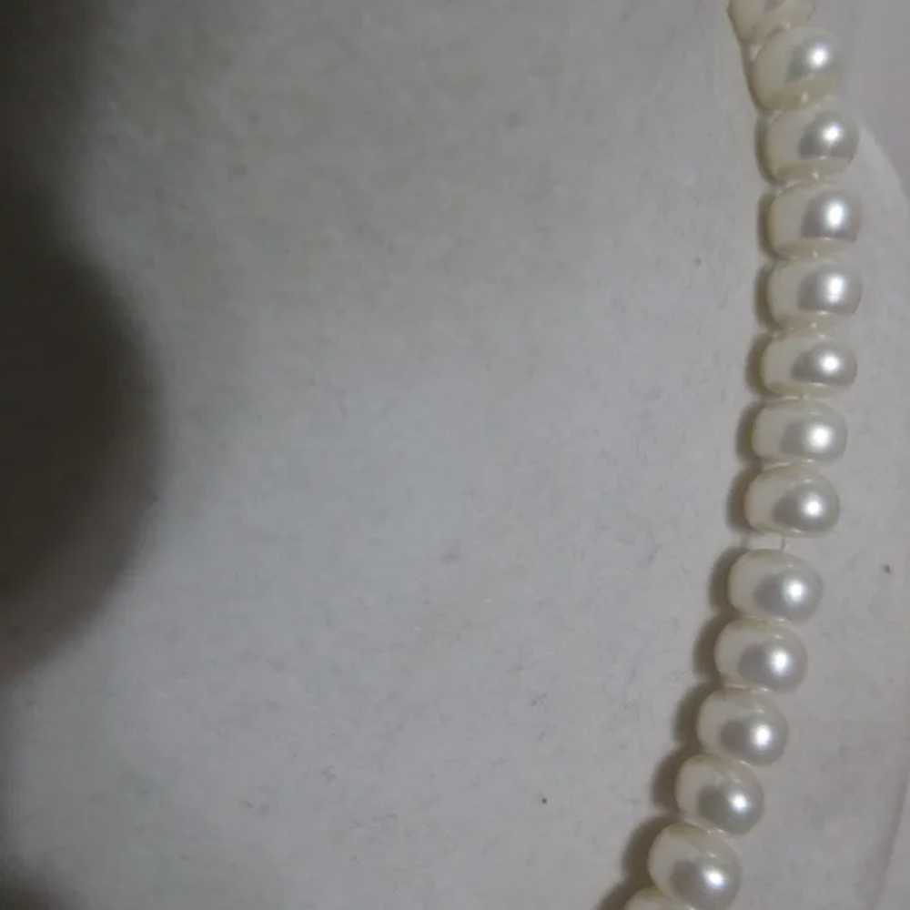 Chinese Pearl Necklace in Presentation Box - image 7