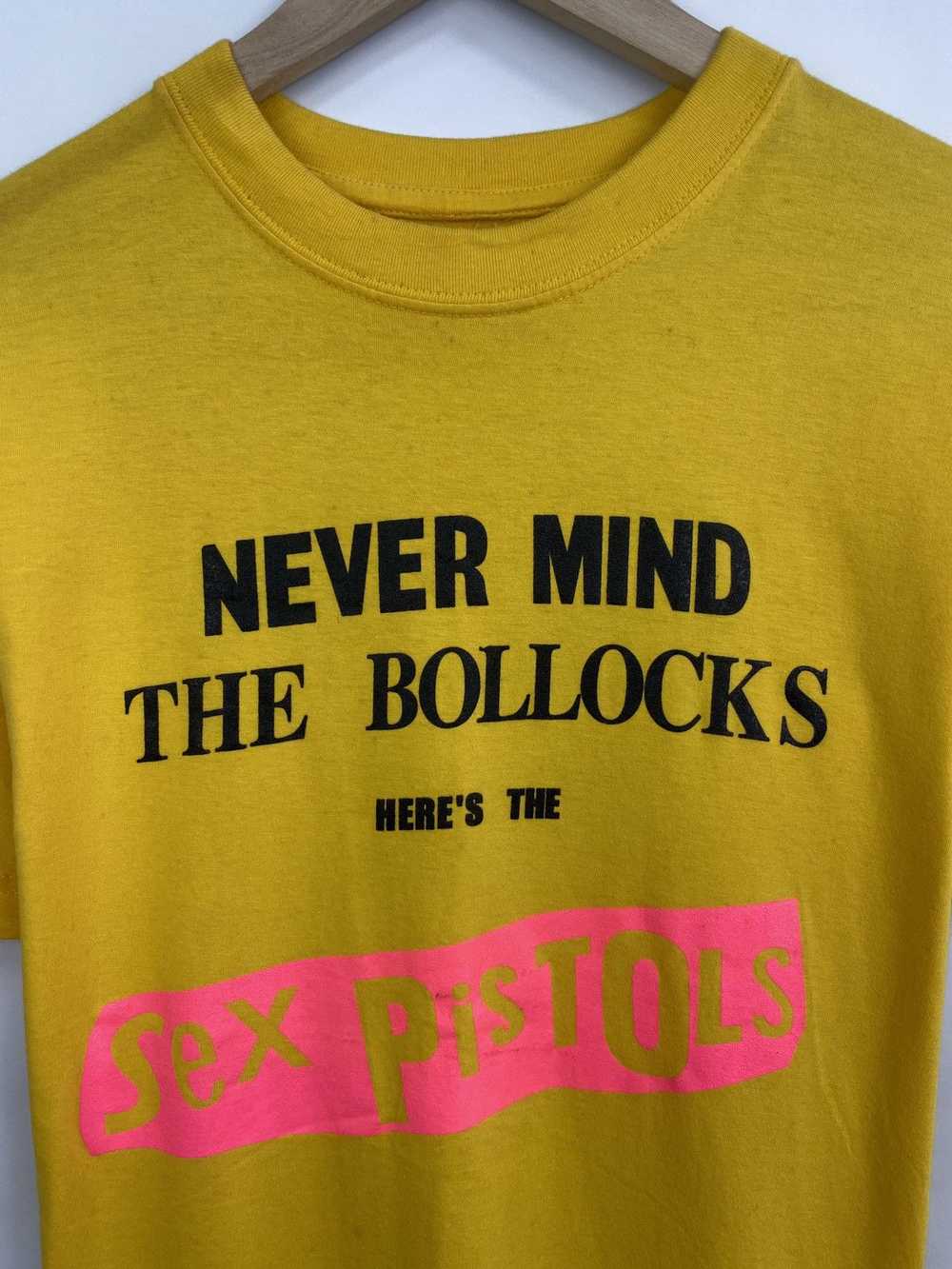 Band Tees × Vintage Vintage 2003 Sex Pistols Neve… - image 4