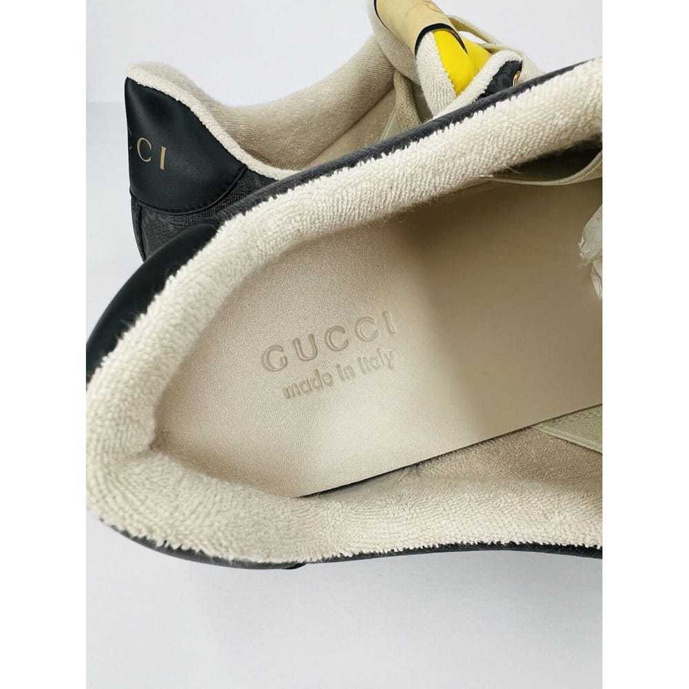 Gucci Leather low trainers - image 9