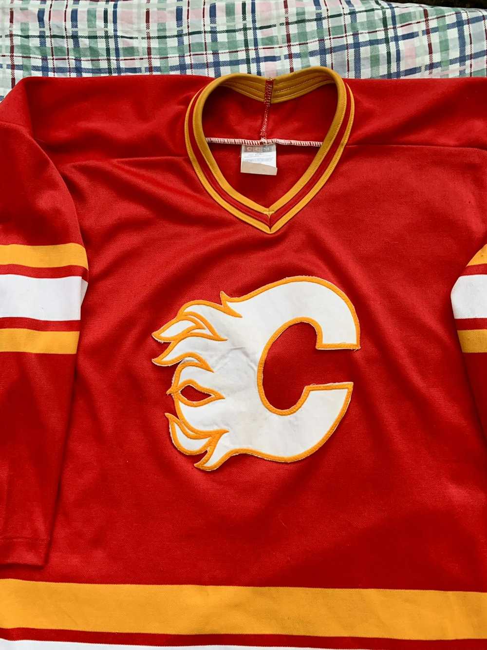 Ccm × NHL × Vintage 90s Vintage CCM Calgary Flame… - image 3