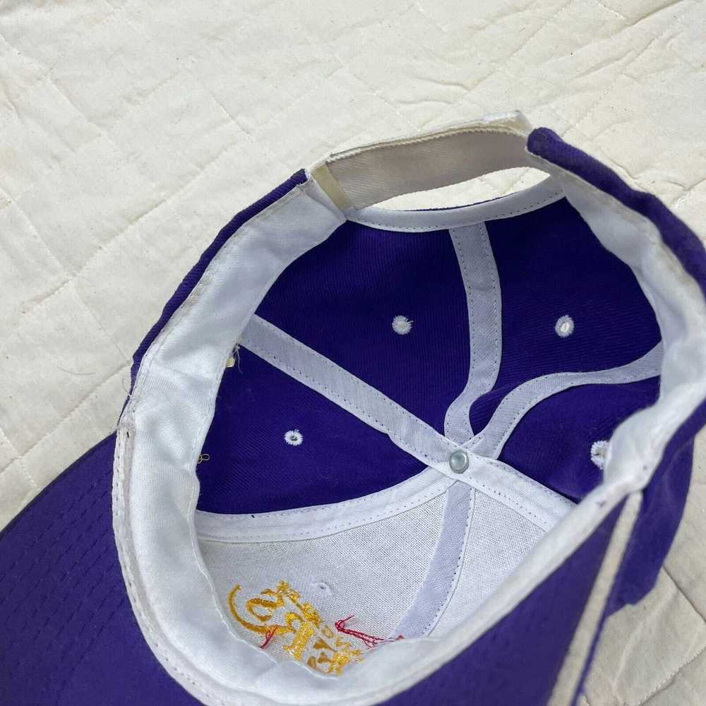 Vintage Vintage 90s Los Angeles Lakers Basketball… - image 7