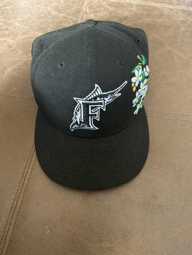 New Era Florida marlins “flower” felt fitted - image 1