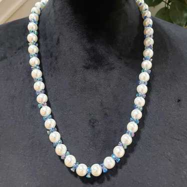 Other White Pearl Round Shape Beaded Statement Fas