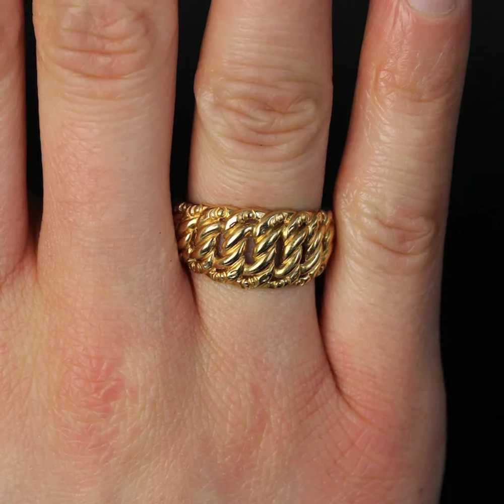 French 1960s 18 Karat Yellow Gold Curb Chain Ring - image 5