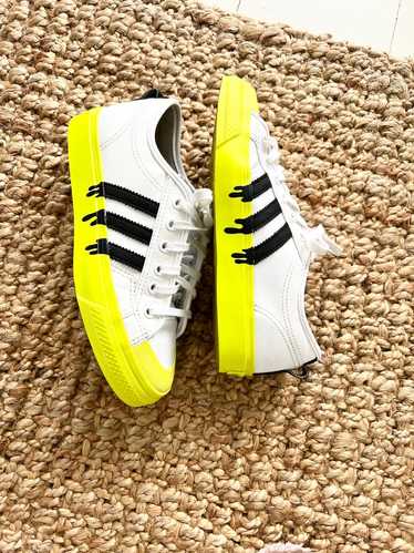 Adidas Originals Nizza style with neon yellow drip