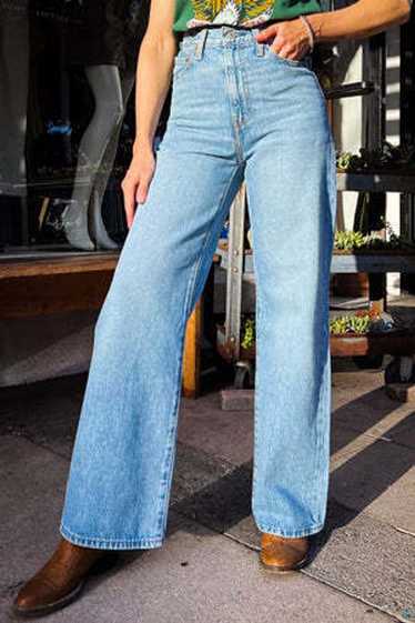 LEVI'S Ribcage Wide Leg (25") | Used, Secondhand,… - image 1
