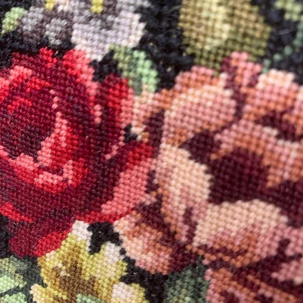 Vintage Floral  Needlepoint Roses Purse - image 8