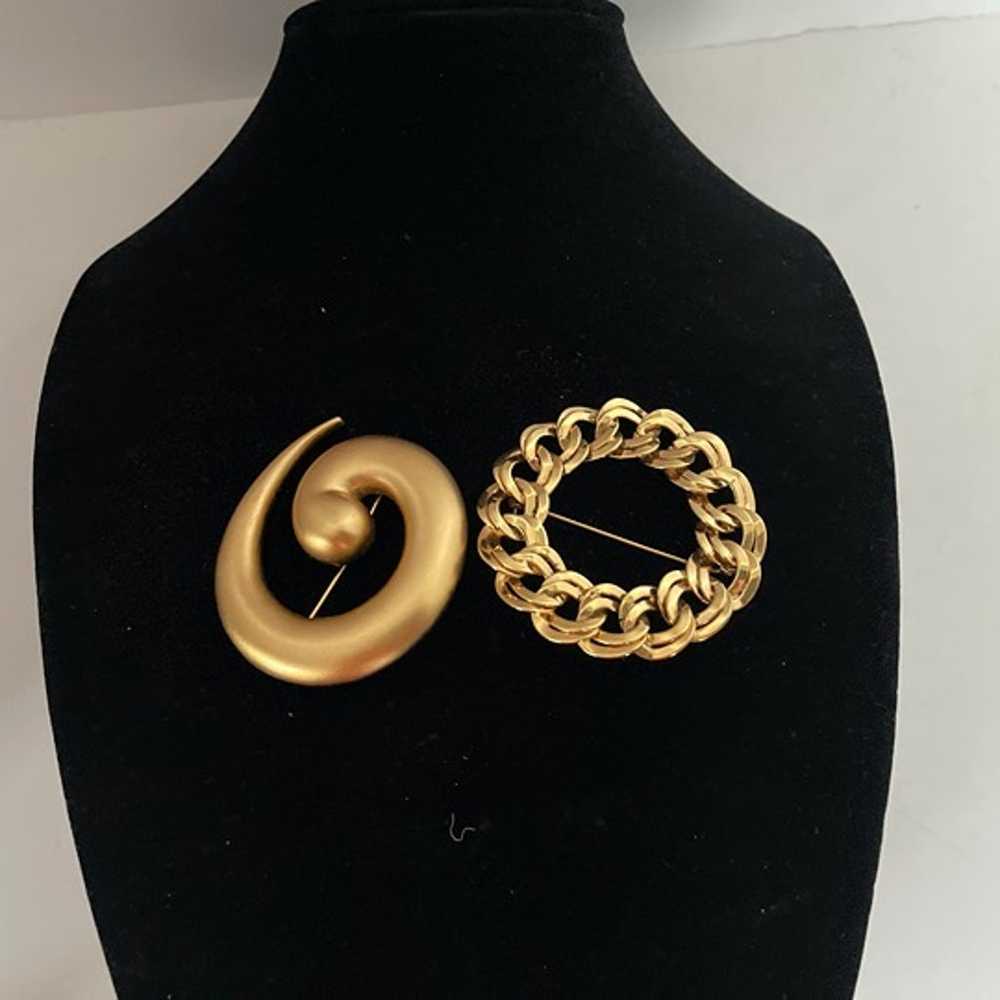 LOT of 2 Monet Brooches Gold Tone Large Brushed S… - image 2