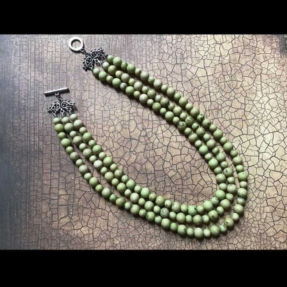 Green larger Beads 3 strings choker vintage neckl… - image 2