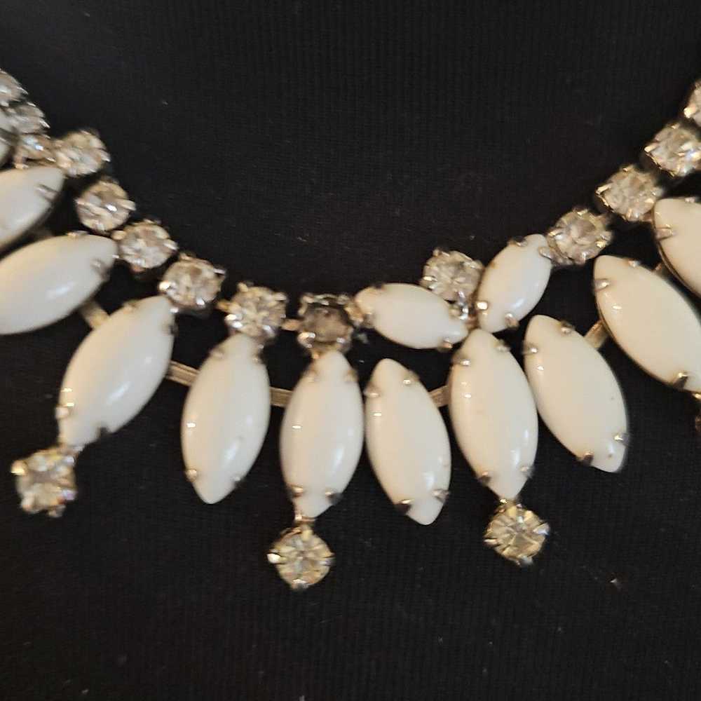 Vintage WEISS Milk Glass and rhinestone necklace - image 3