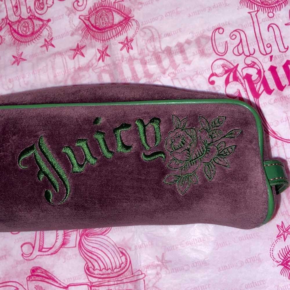JUICY COUTURE COSMETIC POUCH - image 9