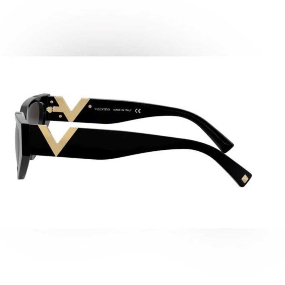 Valentino Garavani Sunglasses - image 2