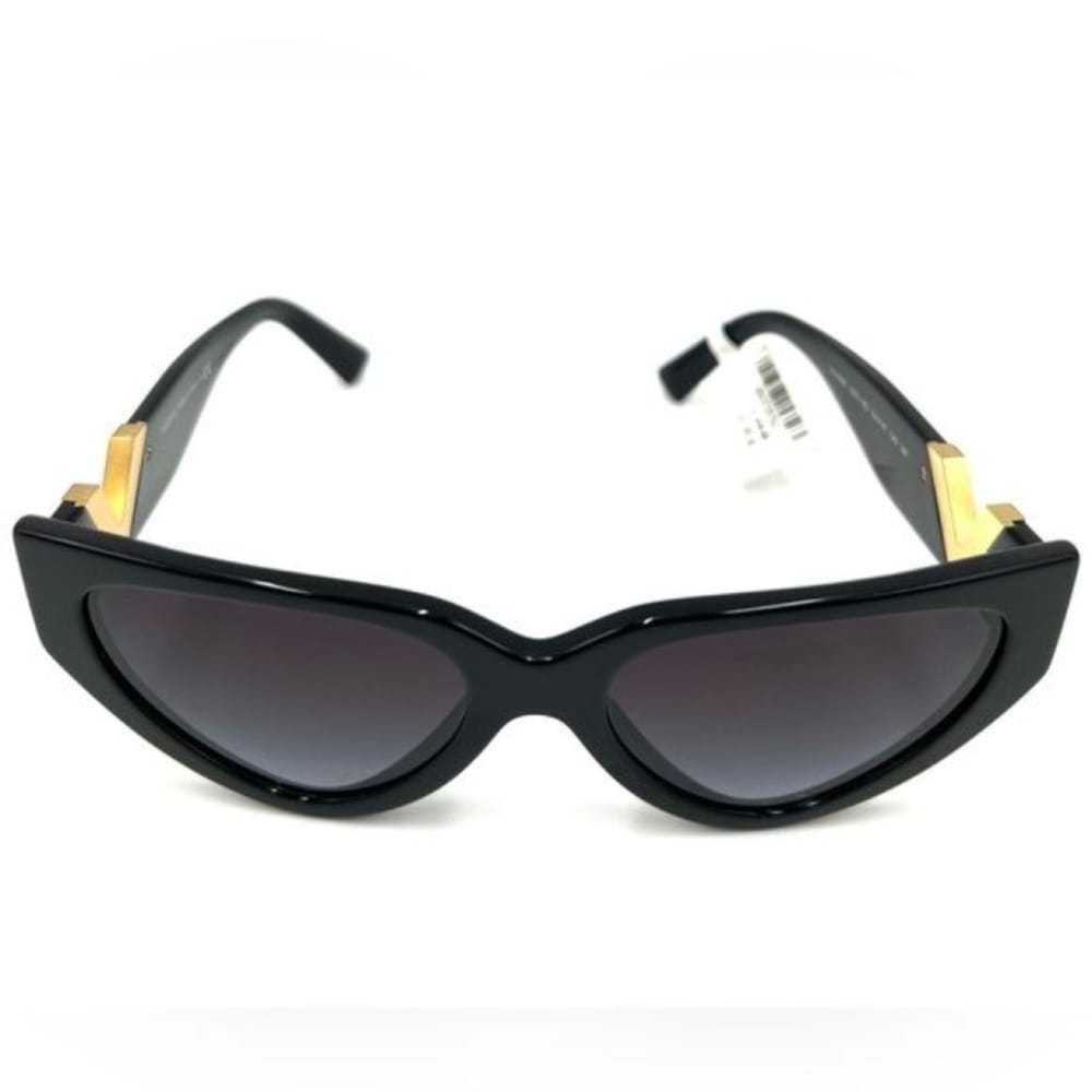 Valentino Garavani Sunglasses - image 3