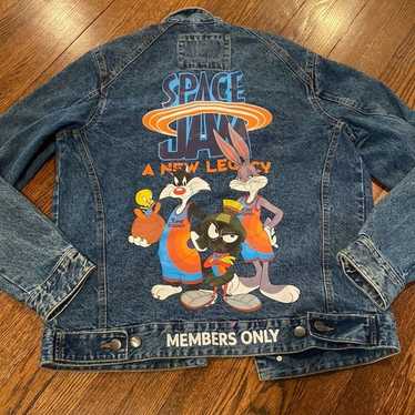 SPACE JAM A NEW LEGACY　レディス2XL　グレー　USA古着 Space Jam New Legacy Members Only Puffer Coat NWT SZ XL