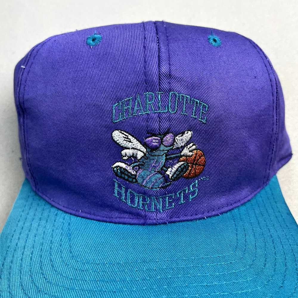 NBA × Vintage Vintage Charlotte Hornets Hat Snapb… - image 3