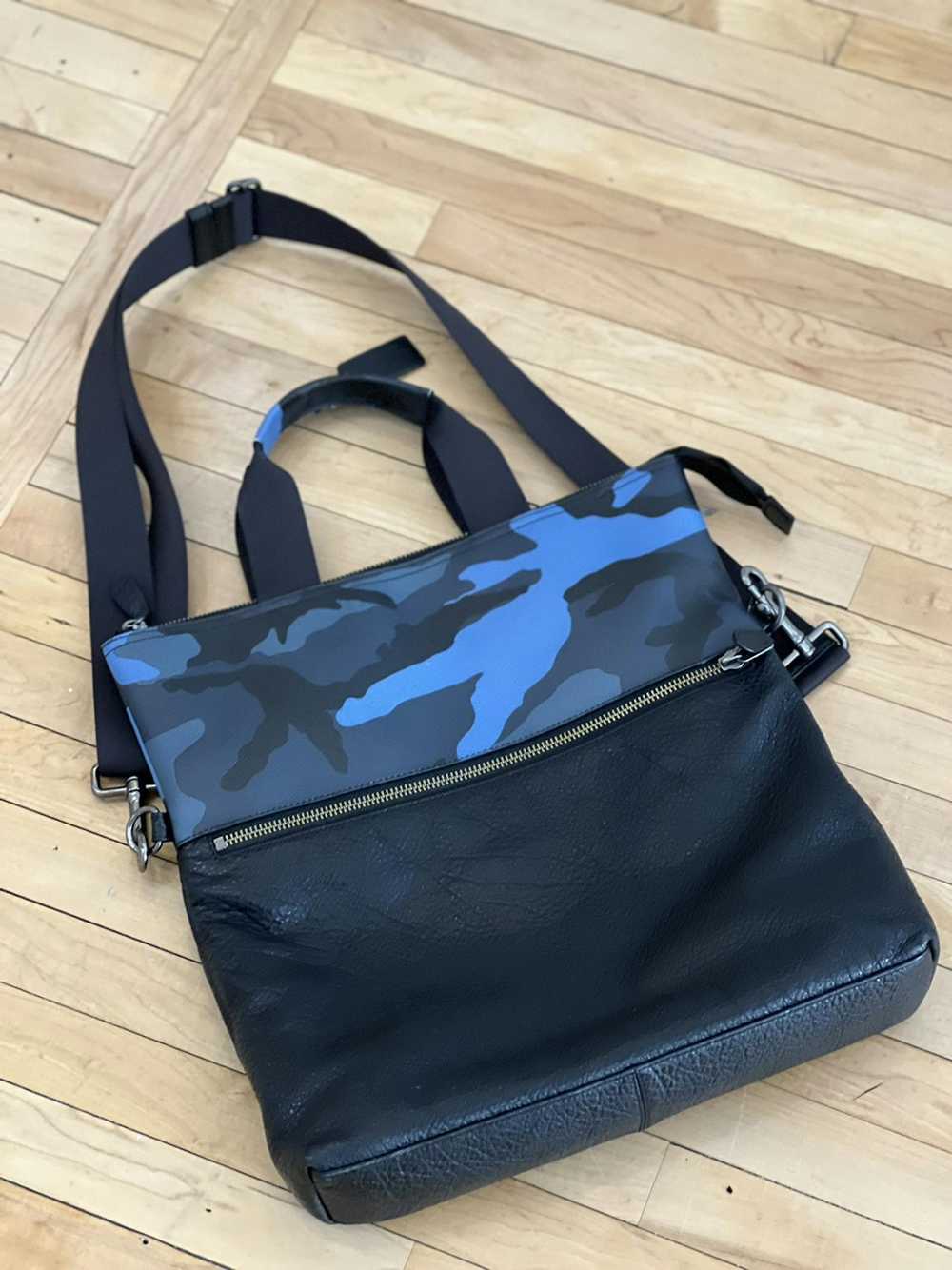 Coach Coach Blue Camo Messenger bag - image 2