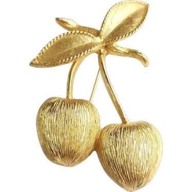 Vintage 1966 Golden Cherries Brooch Sarah Coventry