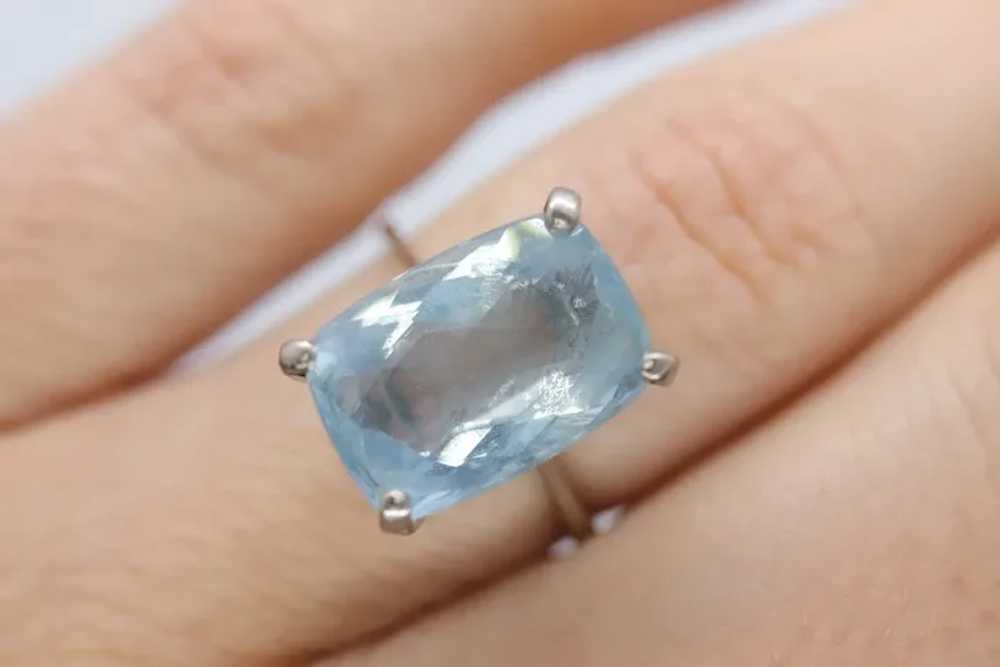 18k Aquamarine Solitaire ring. Huge Light Aquamar… - image 2