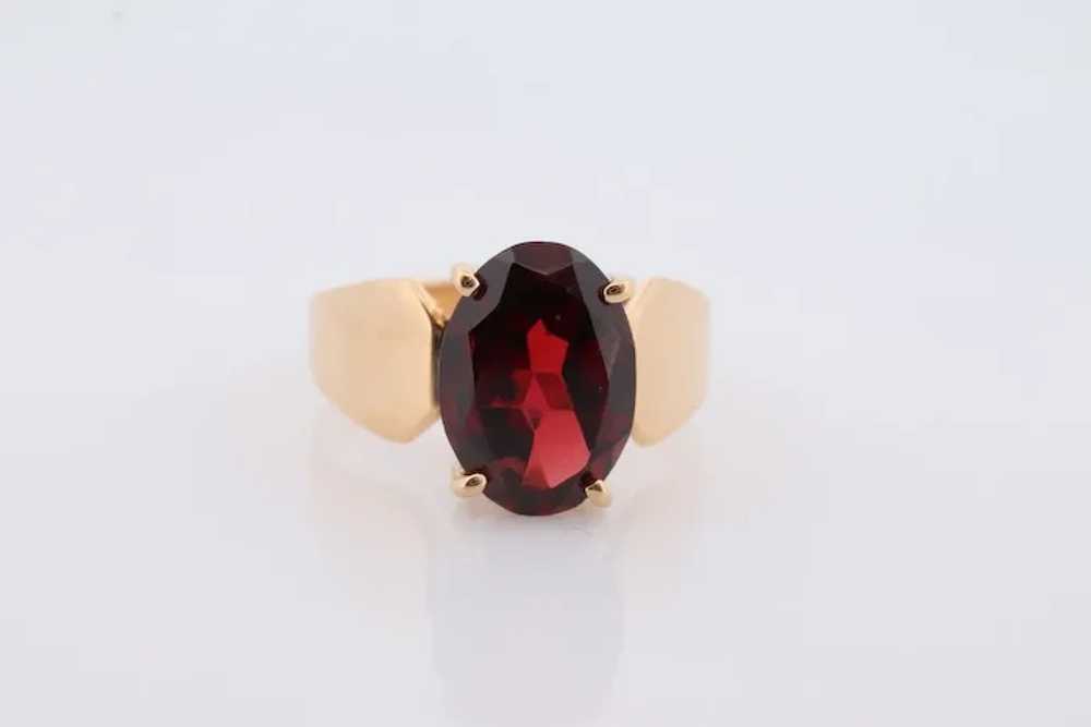 18k Oval Faceted Garnet ring. 18k Oval cut garnet… - image 3