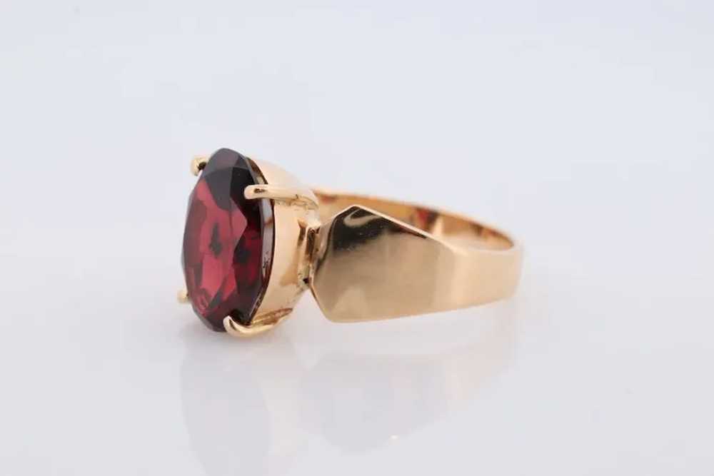 18k Oval Faceted Garnet ring. 18k Oval cut garnet… - image 7