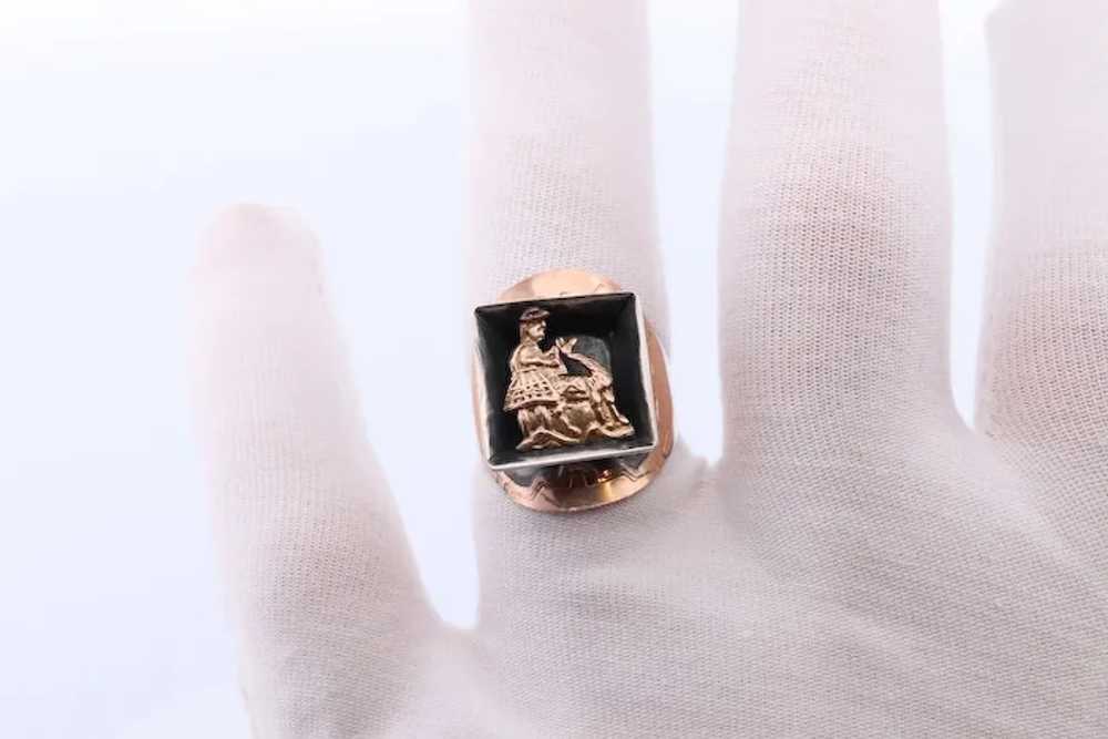 18k Heavy Signet ring. Aztec Mayan or Inca with L… - image 2