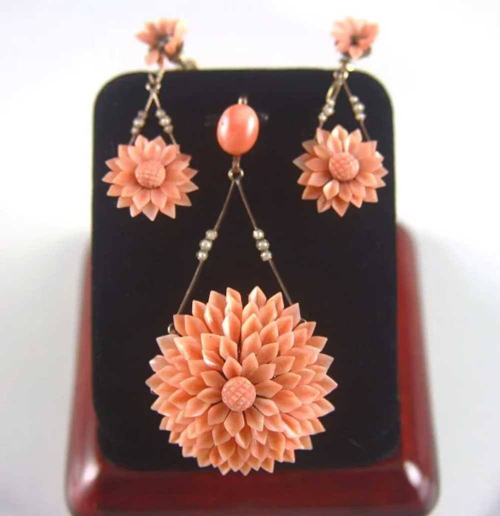 Victorian 9ct Gold Convertible Coral Chrysanthemu… - image 1